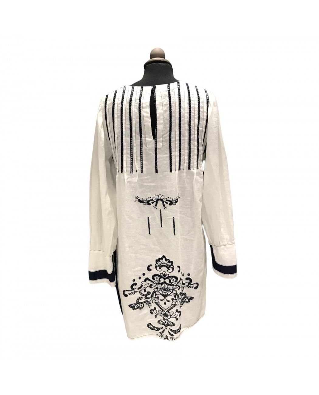 SHORT EMBROIDERED DRESS SHORT EMBROIDERED DRESS