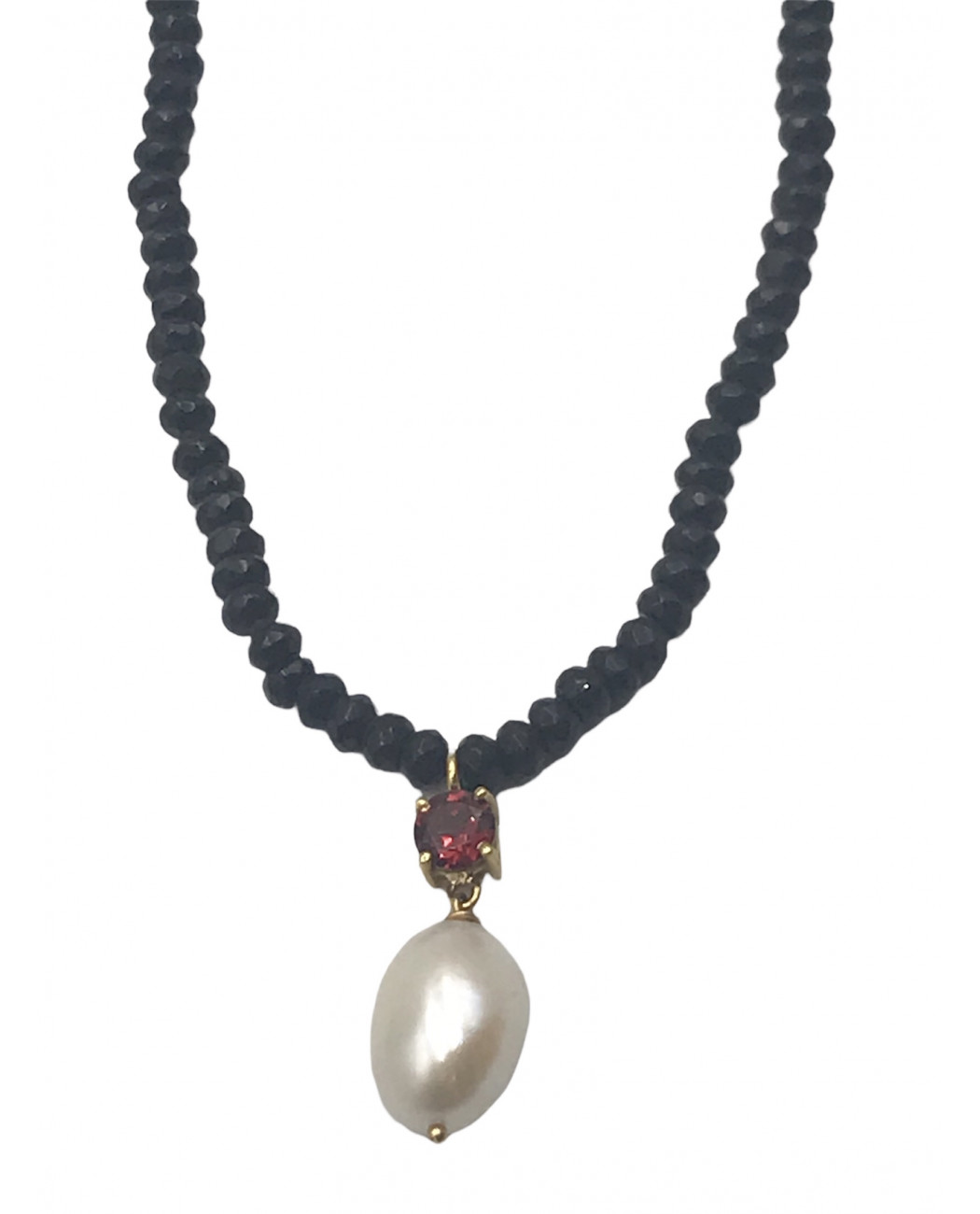 NECKLACE WITH BLACK ONYX
