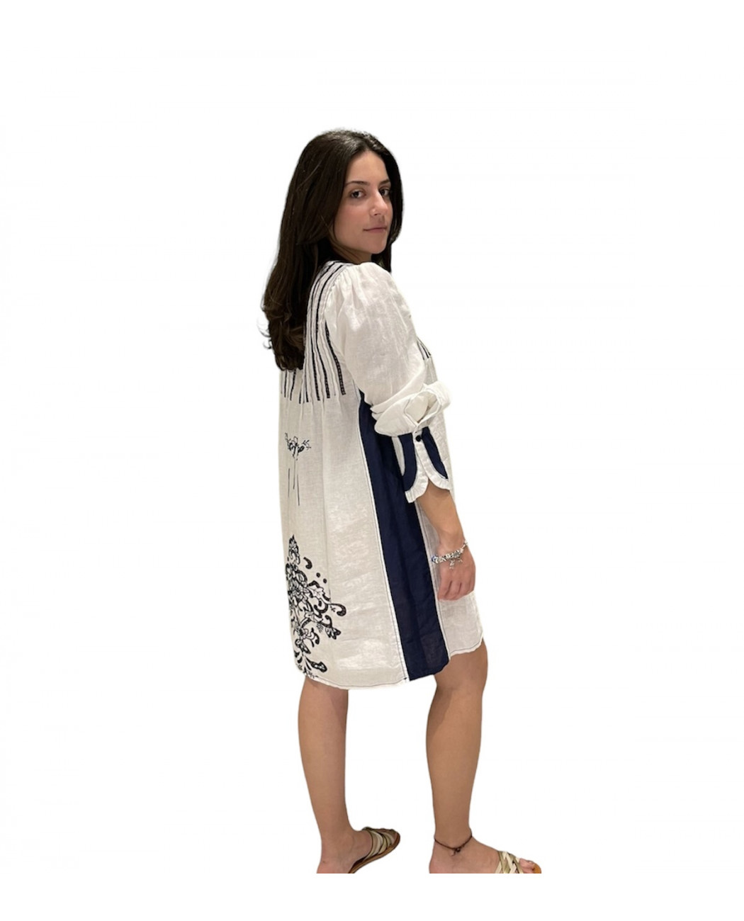 SHORT EMBROIDERED DRESS SHORT EMBROIDERED DRESS