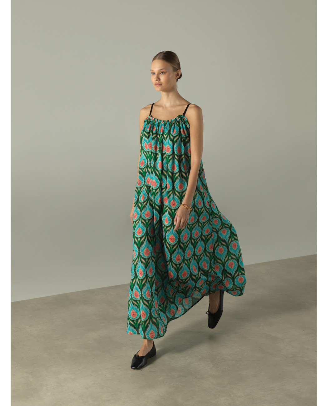 DRESS DRESS