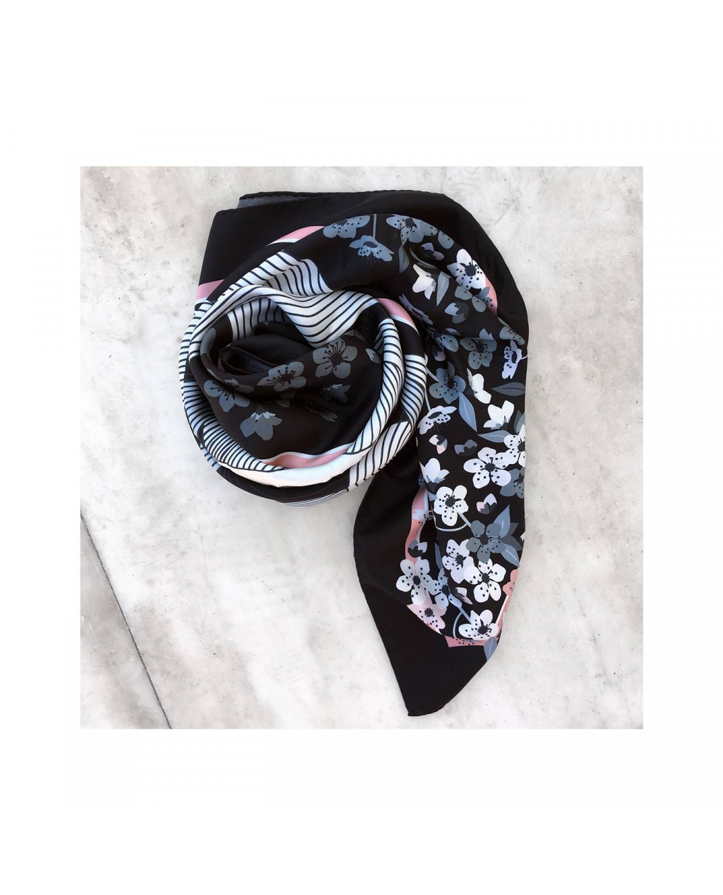 scarf | grecian blossom