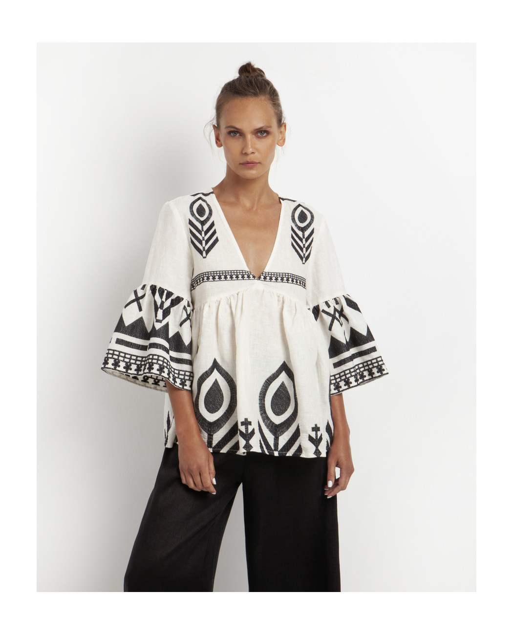 TOP EMBROIDERED BLOUSE TOP EMBROIDERED BLOUSE