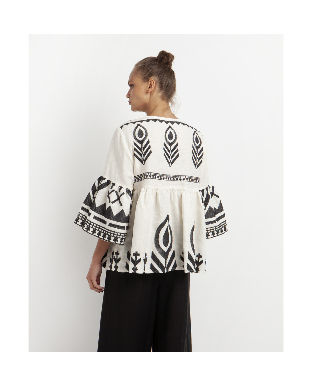 TOP EMBROIDERED BLOUSE TOP EMBROIDERED BLOUSE