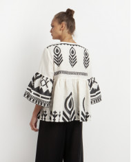 TOP EMBROIDERED BLOUSE