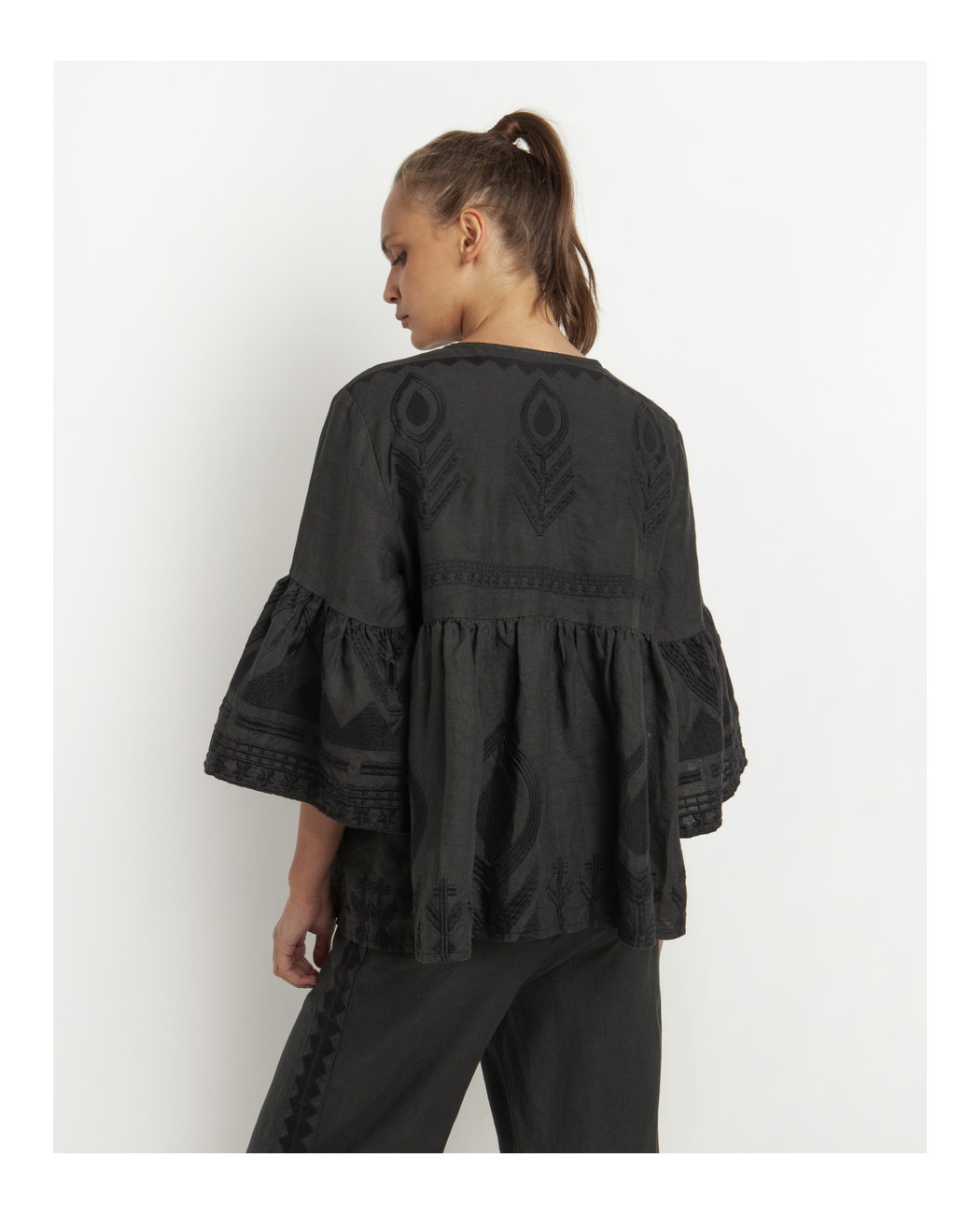 TOP EMBROIDERED BLOUSE TOP EMBROIDERED BLOUSE