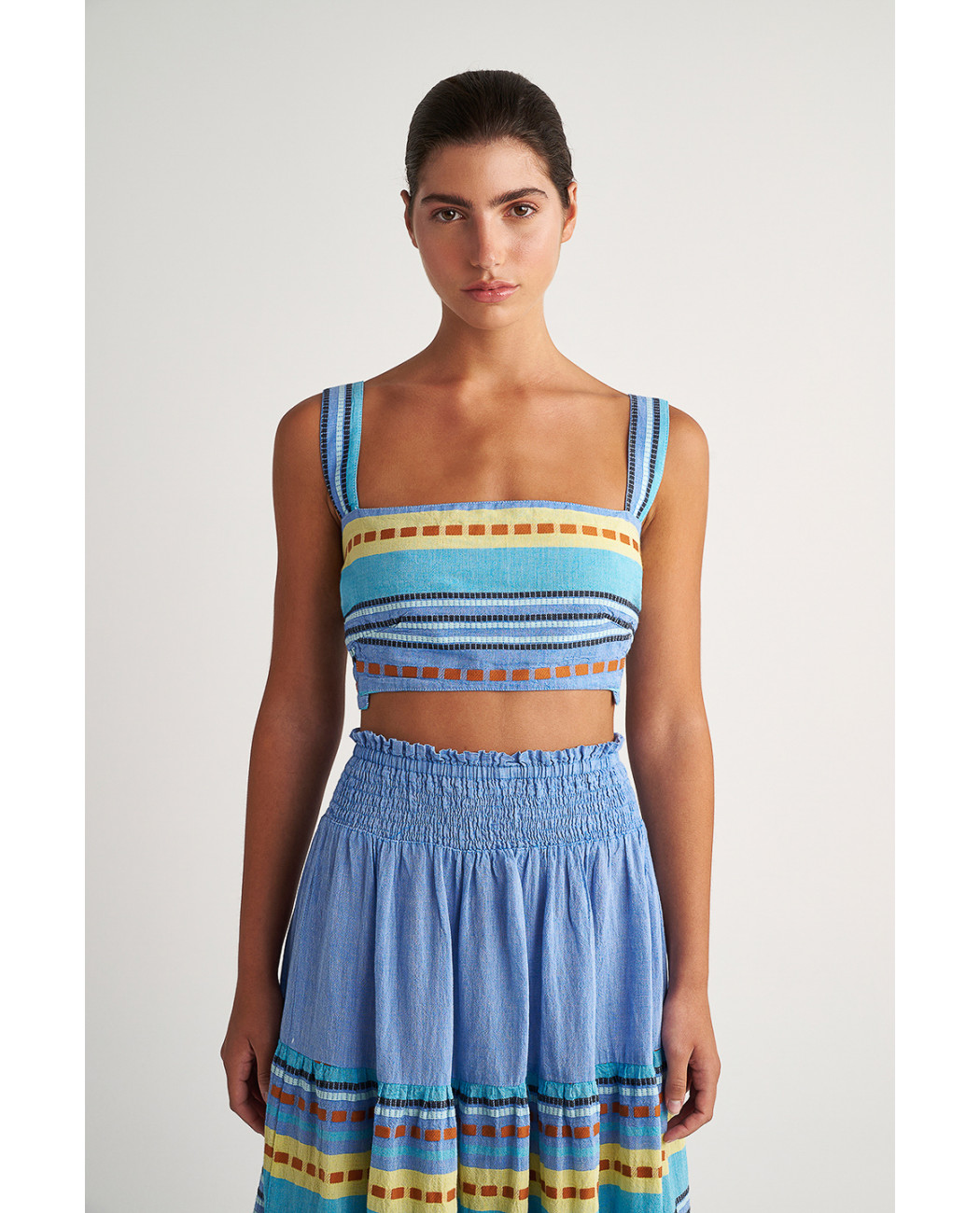 ZAKAR CROP TOP ZAKAR CROP TOP