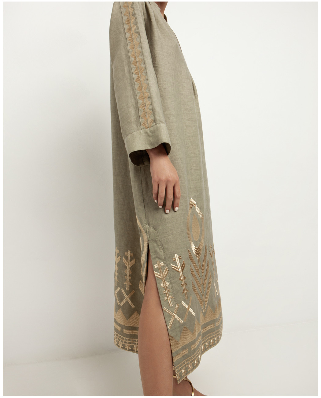 LONG EMBROIDERED DRESS LONG EMBROIDERED DRESS