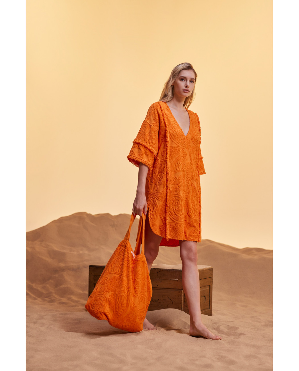 SHORT DRESS "DOMNA" SHORT DRESS "DOMNA"