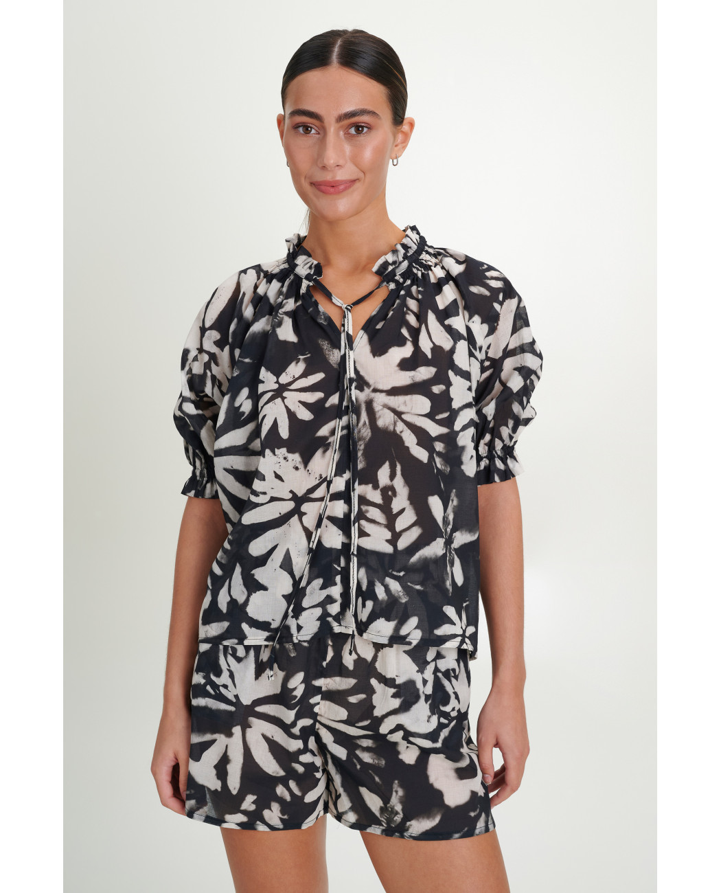 BLOUSE BLOUSE