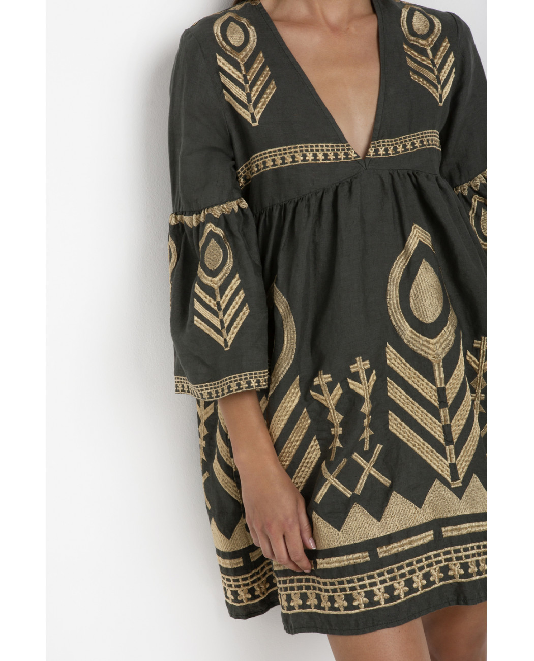 SHORT EMBROIDERED DRESS SHORT EMBROIDERED DRESS
