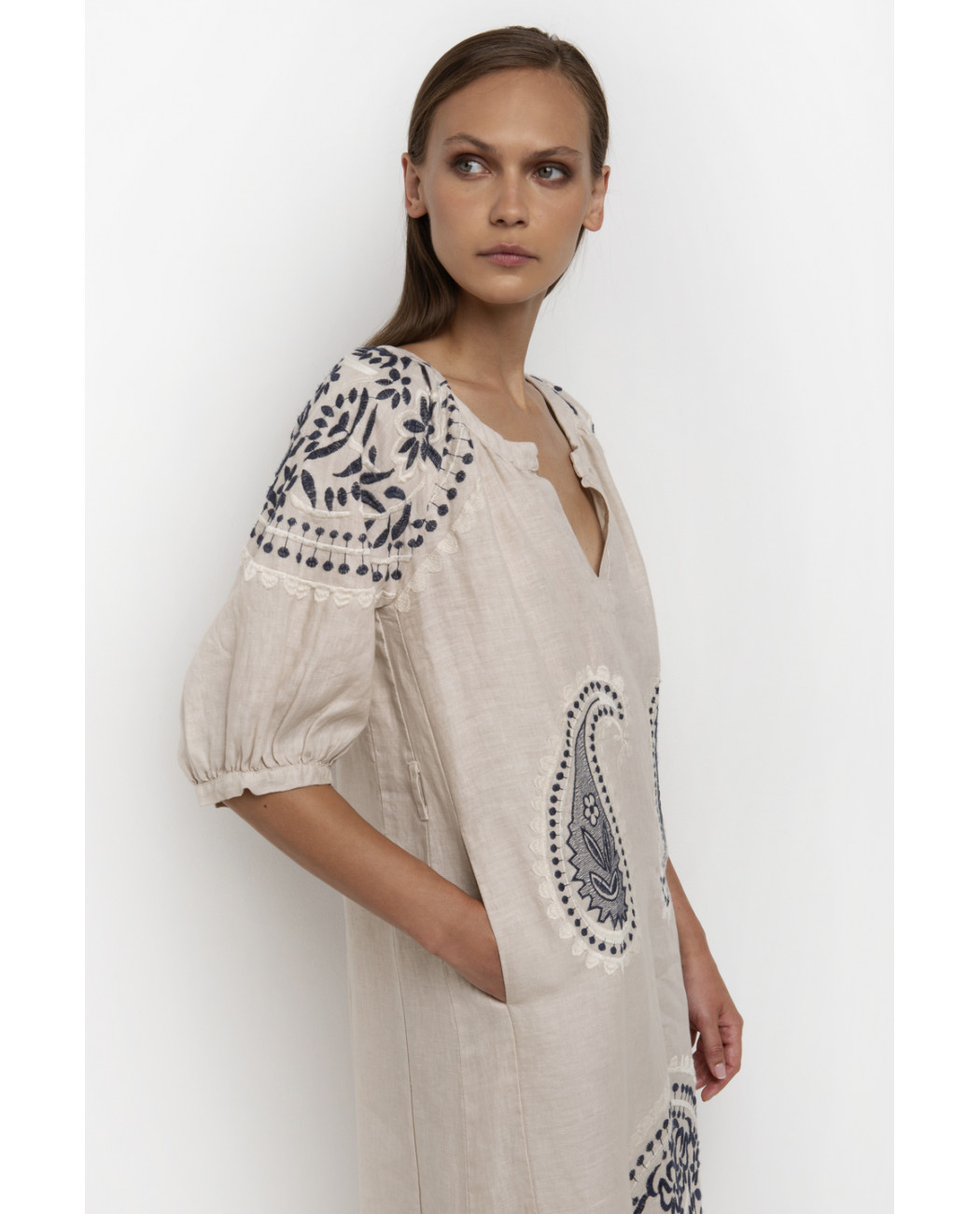 LONG EMBROIDERED DRESS LONG EMBROIDERED DRESS
