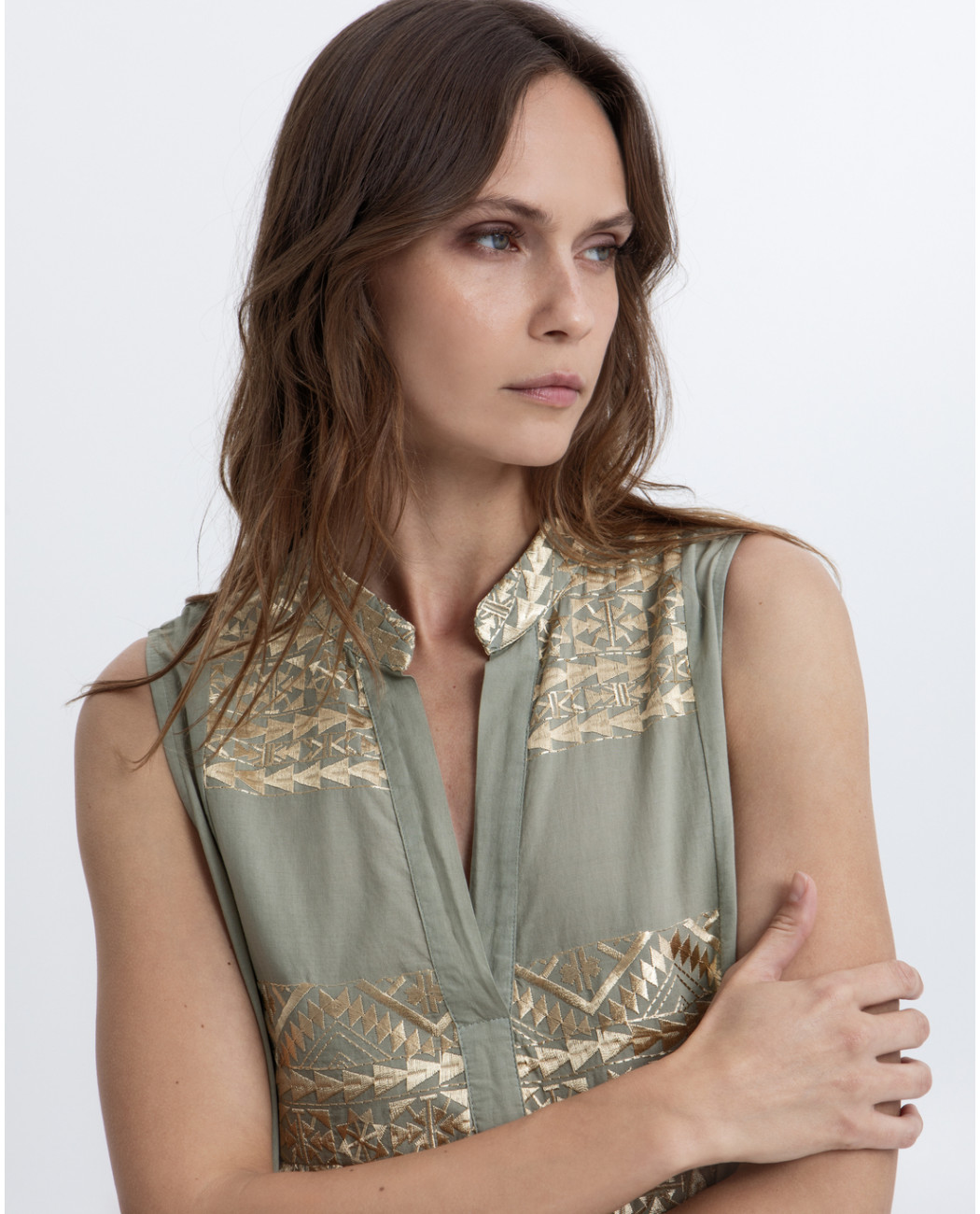 EMBROIDERED DRESS