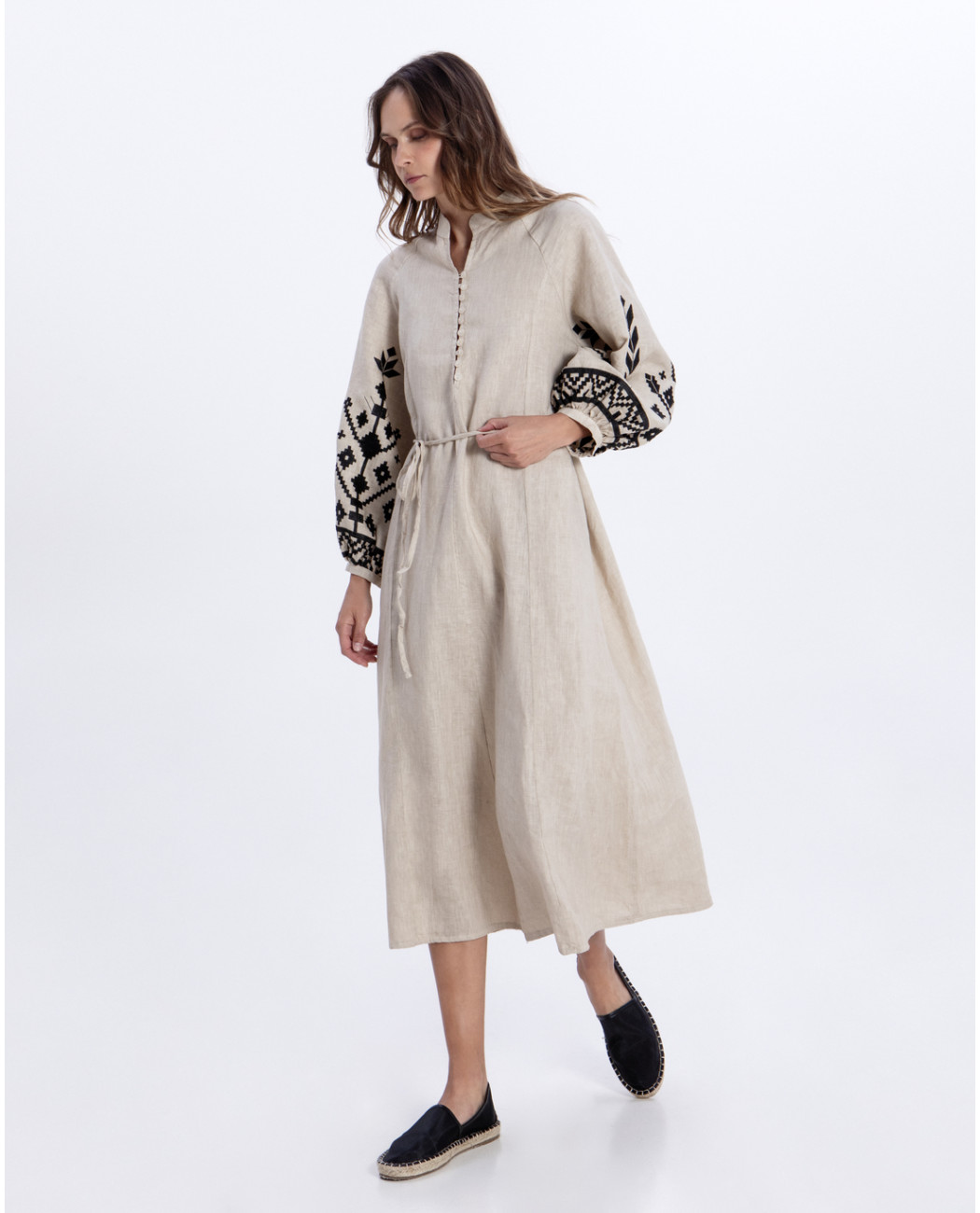 LONG EMBROIDERED DRESS
