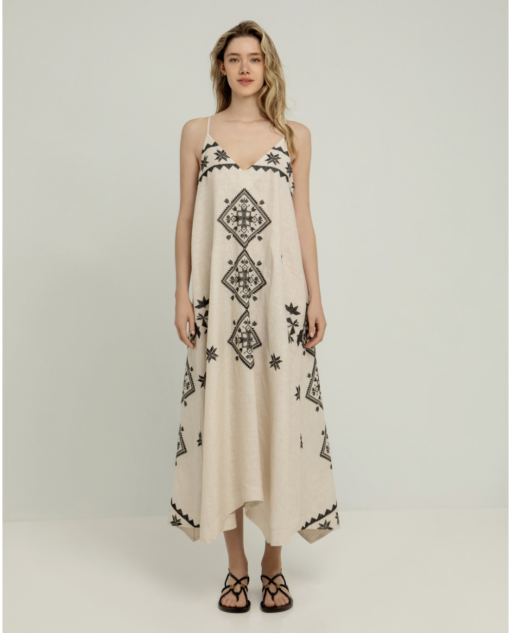 LONG EMBROIDERED DRESS