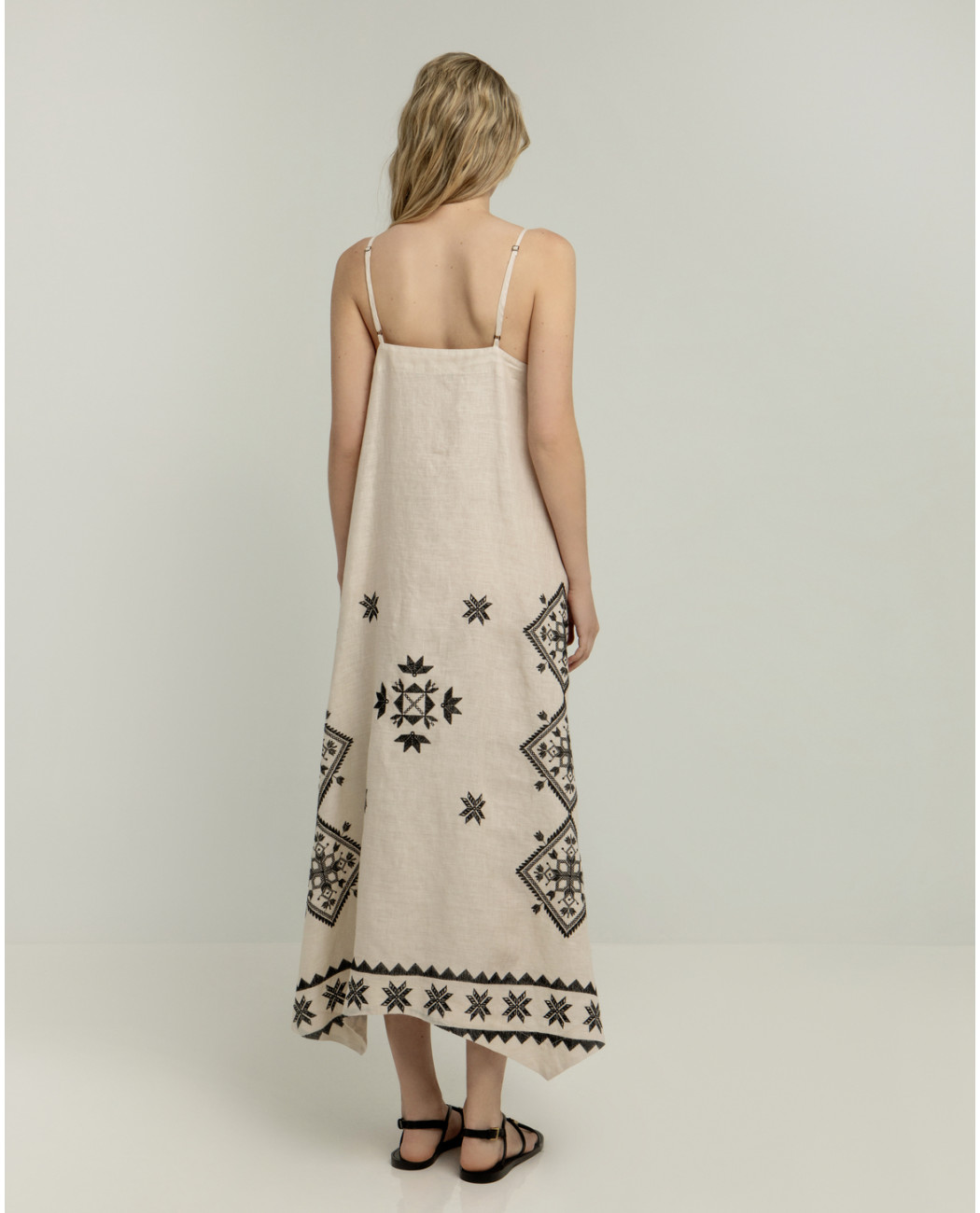 LONG EMBROIDERED DRESS