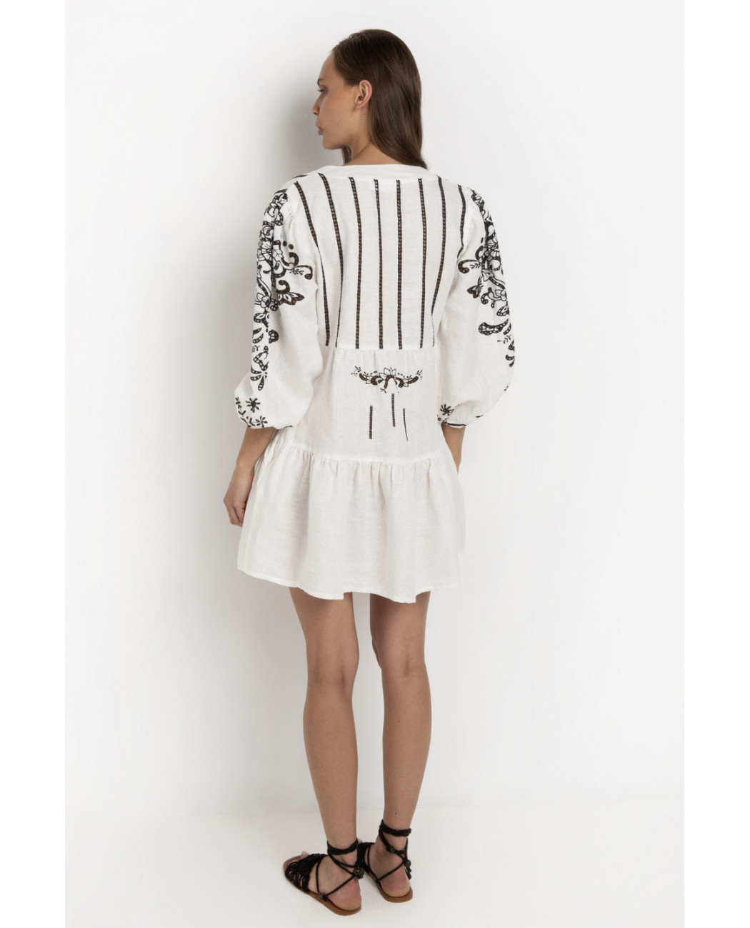 SHORT EMBROIDERED DRESS SHORT EMBROIDERED DRESS