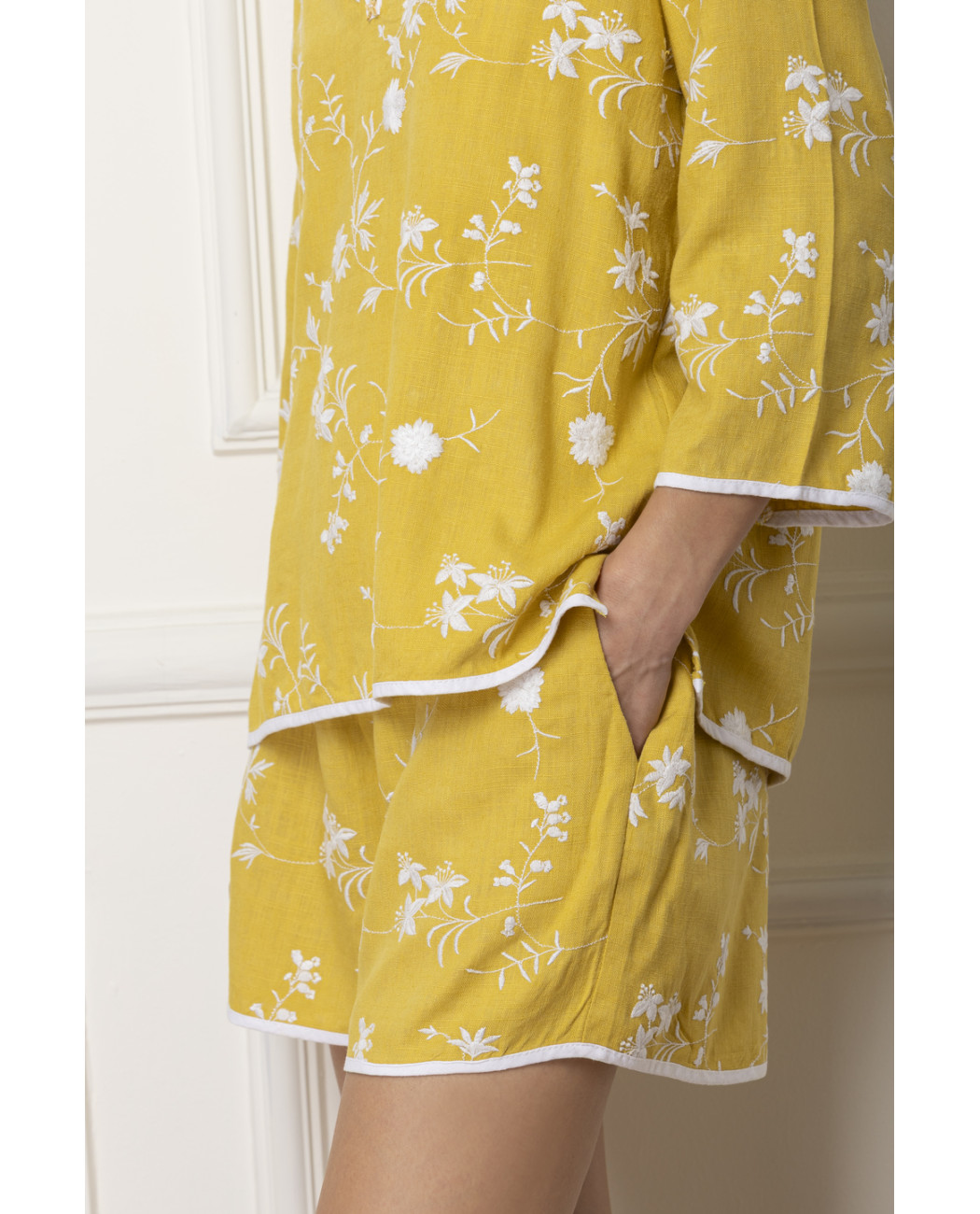 EMBROIDERED SHORTS SET "MONACO"