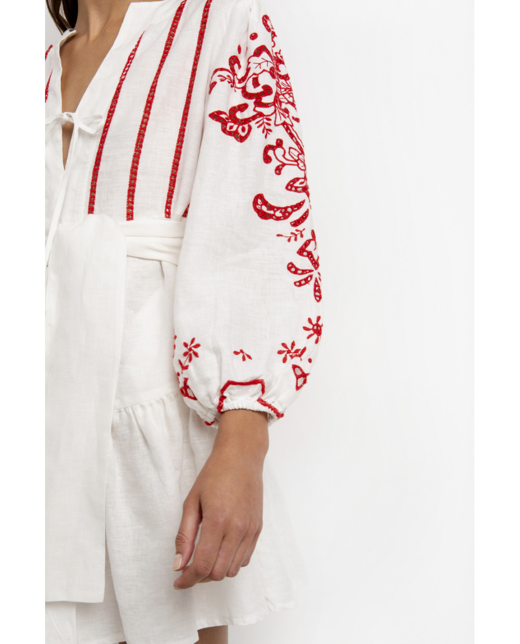 SHORT EMBROIDERED DRESS SHORT EMBROIDERED DRESS